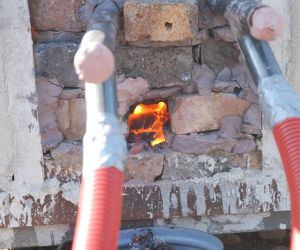 Tavba tamahagane v březnu 2022 v Pálovicích u Pavla Bolfa