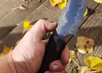 Pavel Bolf - Folded steel and oroshigane steel knives 