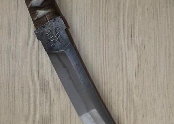 Pavel Bolf - Folded steel and oroshigane steel knives 