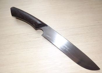 Pavel Bolf - Folded steel and oroshigane steel knives 