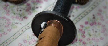 Pavel Bolf - Sunobi tanto in the style of the Mino school, Tsuka