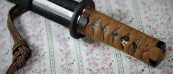 Pavel Bolf - Sunobi tanto in the style of the Mino school, Tsuka