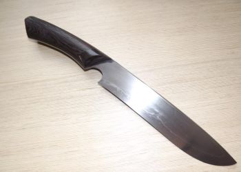 Pavel Bolf - Folded steel and oroshigane steel knives 