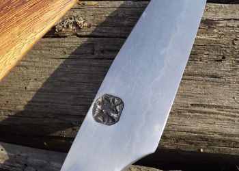 Pavel Bolf - Folded steel and oroshigane steel knives