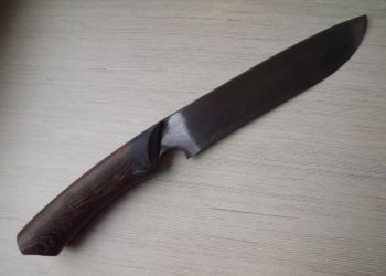 Folded steel and oroshigane steel knives 