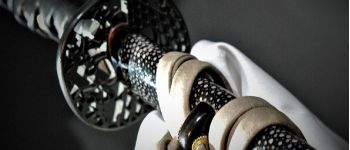 Pavel Bolf - Gassan katana kurikata detail