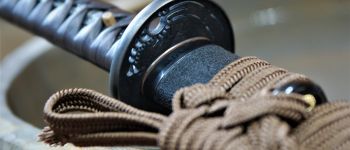 Pavel Bolf - Tachi in uchigatana koshirae, Kamakura Ichimonji style,  Tsuba