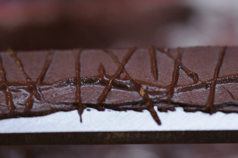 Application of hardening paste