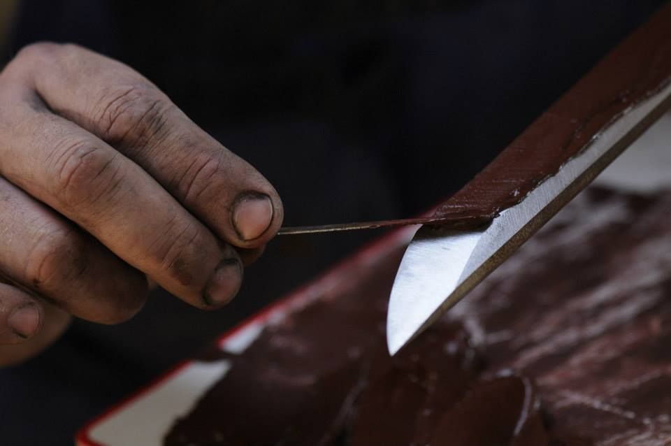 Application of hardening paste