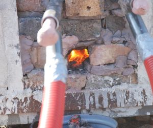 Tamahagane melting in March 2022 in Pálovice with Pavel Bolf