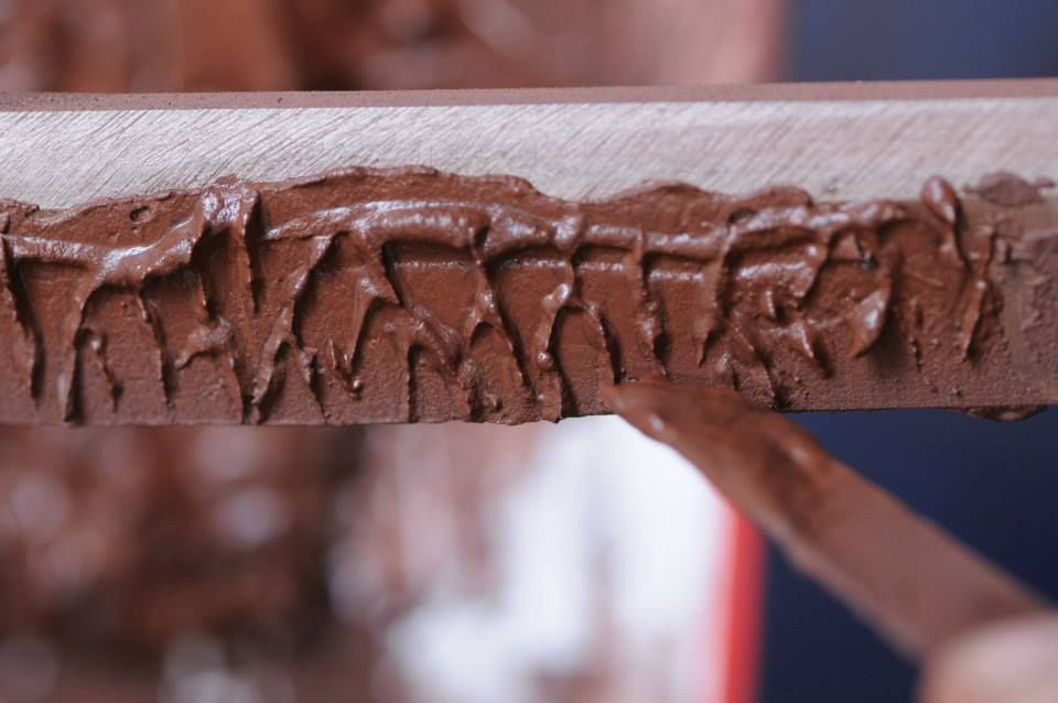 Application of hardening paste