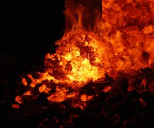 Tamahagane melting in March 2022 in Pálovice with Pavel Bolf