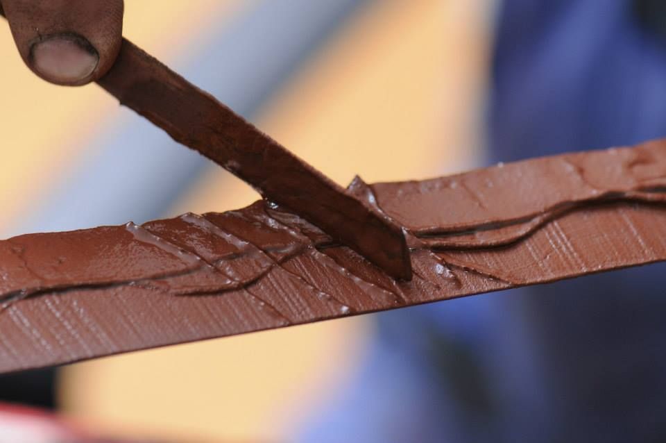 Application of hardening paste