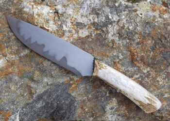 Pavel Bolf - Folded steel and oroshigane steel knives