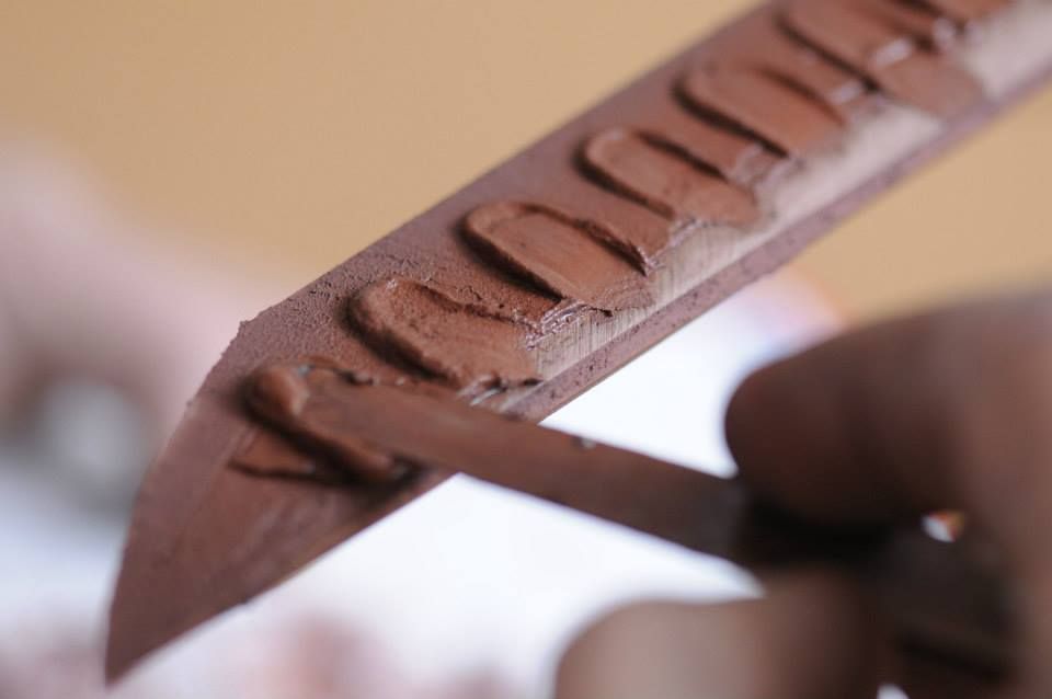 Application of hardening paste