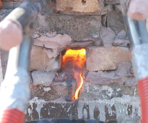 Tamahagane melting in March 2022 in Pálovice with Pavel Bolf